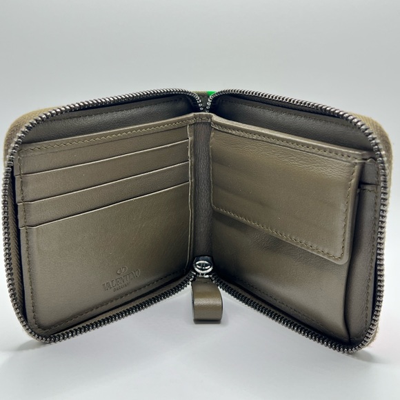 NEW VALENTINO GARAVANI Camouflage Nylon Leather Zip Around Compact Wallet - Picture 3 of 12